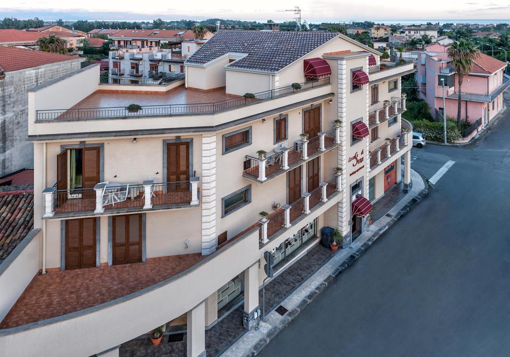 Le Case Di Seba Mascali Exterior photo